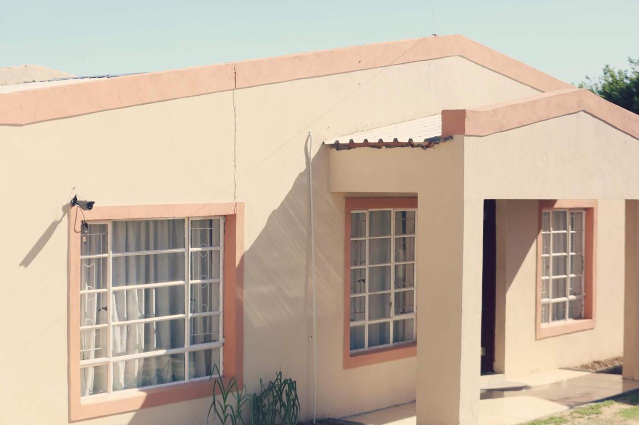 Denver Echo Exec. Guest House Maseru Esterno foto
