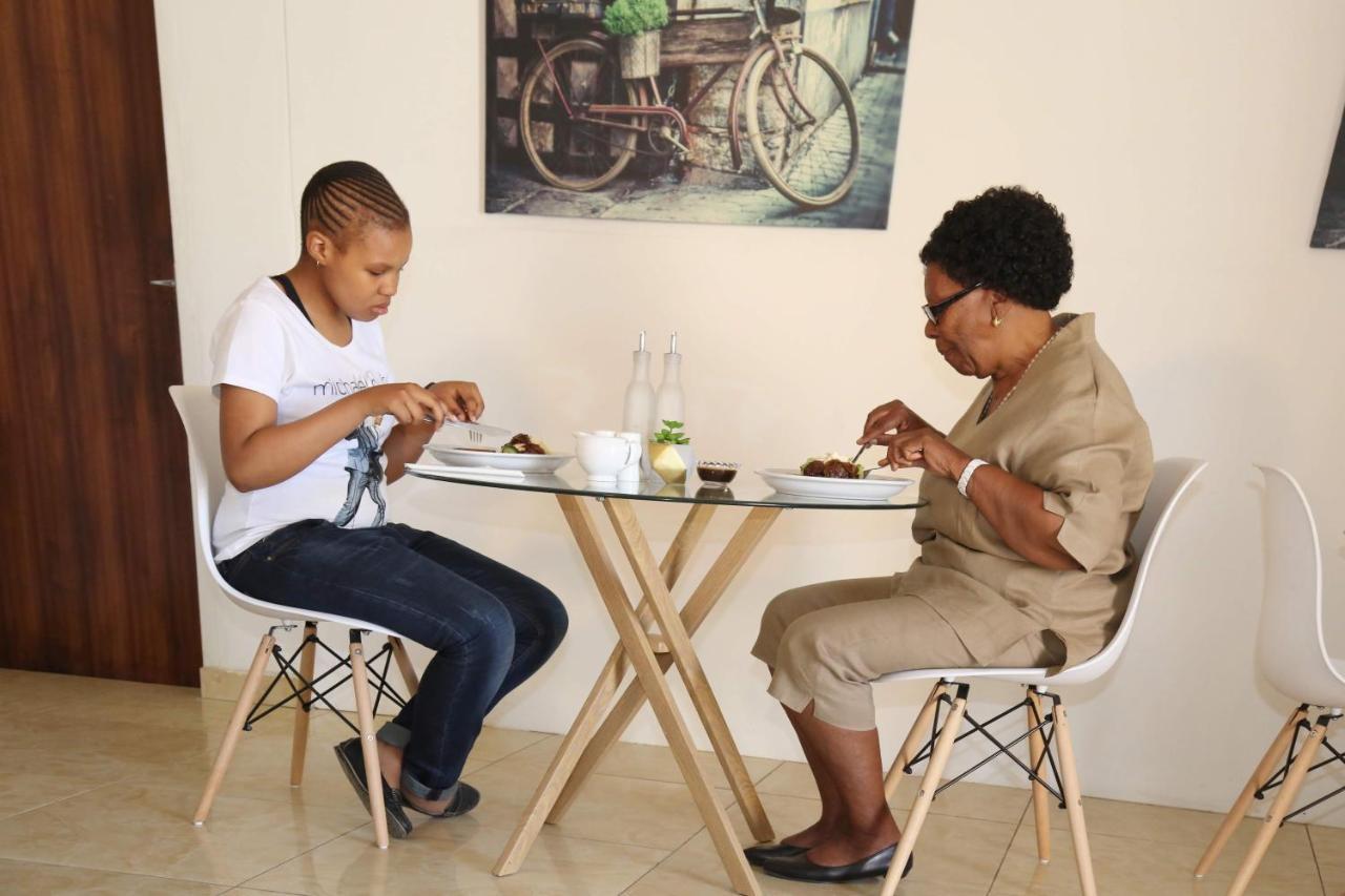 Denver Echo Exec. Guest House Maseru Esterno foto