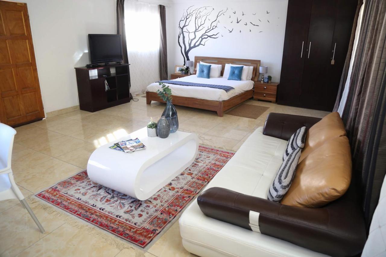 Denver Echo Exec. Guest House Maseru Esterno foto