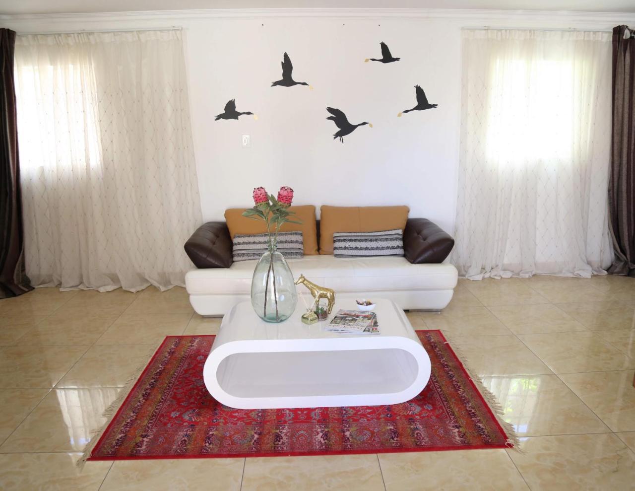 Denver Echo Exec. Guest House Maseru Esterno foto